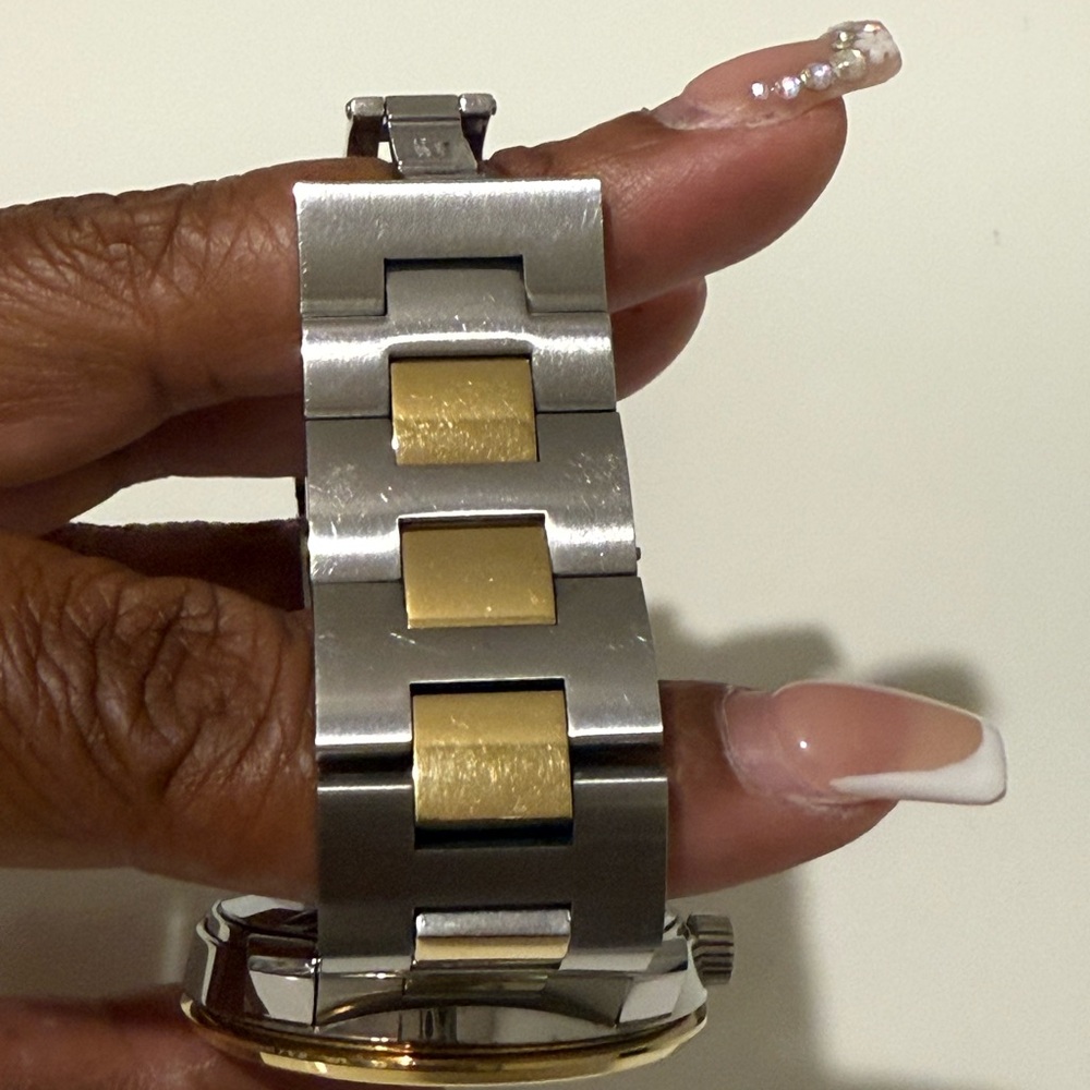 🔥Authentic Movado Bold Two-Tone Men Watch🔥 - Picture 5 of 8